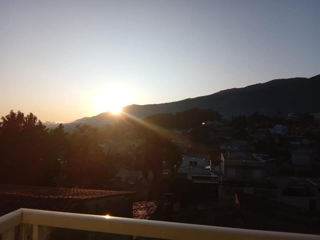 Hospedagem Sol Nascente Atibaia Ngoại thất bức ảnh